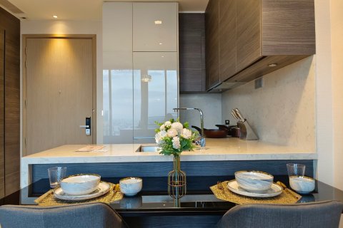 Condo in Bang Rak, Bangkok, Thailand, 3 bedrooms  № 123737 - photo 25
