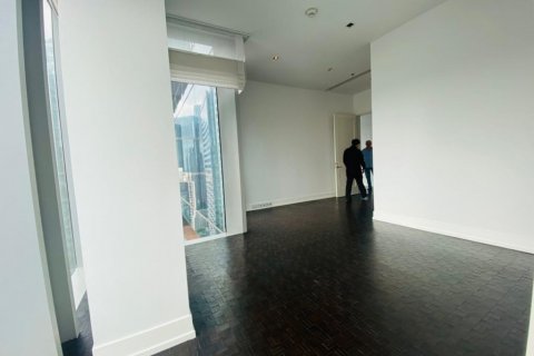 Condo in Bang Rak, Bangkok, Thailand, 3 bedrooms  № 123737 - photo 20