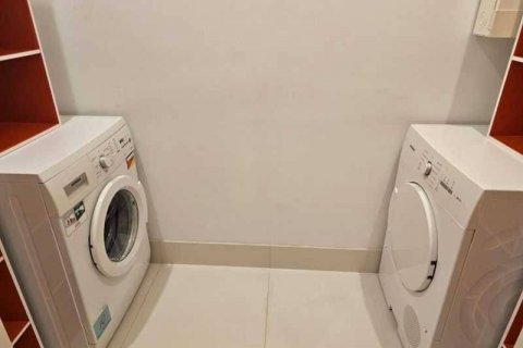 Condo in Bang Rak, Bangkok, Thailand, 2 bedrooms  № 123739 - photo 4