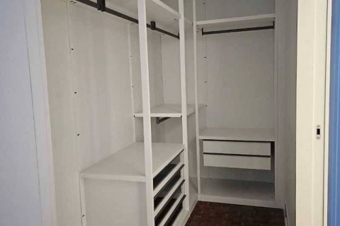 Condo in Bang Rak, Bangkok, Thailand, 2 bedrooms  № 123739 - photo 2