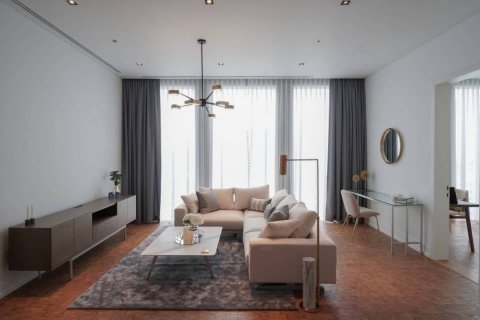 Condo in Bang Rak, Bangkok, Thailand, 2 bedrooms  № 123738 - photo 1