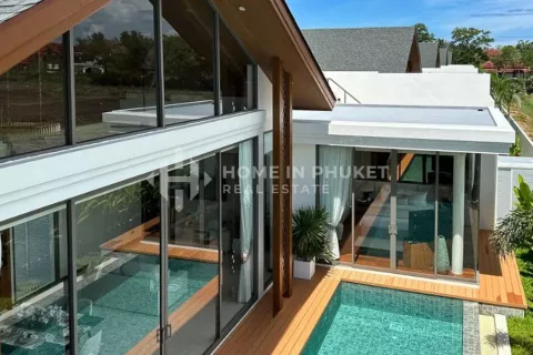 House in Phuket, Thailand 3 bedrooms № 131351 - photo 17