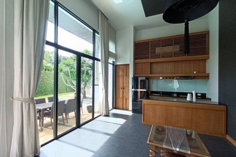 Villa in Bang Tao, Thailand 3 bedrooms № 85703 - photo 5