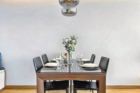 Condo in Phra Khanong, Bangkok, Thailand, 1 bedroom  № 124585 - photo 6