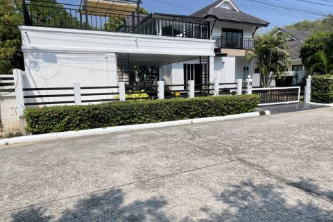 Вилла в Хуа Хине, Таиланд с 4 спальнями  № 124472 - фото 2