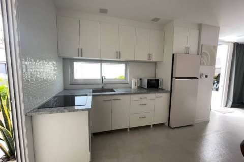 Villa in Kathu, Thailand 3 bedrooms № 124381 - photo 3