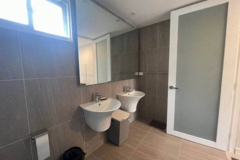 Villa in Kathu, Thailand 3 bedrooms № 124381 - photo 9