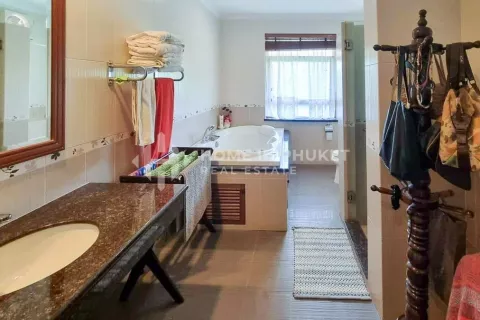 House in Kathu, Thailand 4 bedrooms № 131751 - photo 12