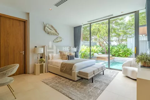 House in Phuket, Thailand 4 bedrooms № 131747 - photo 12