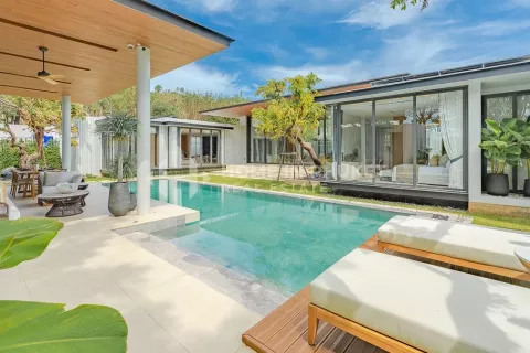 House in Phuket, Thailand 4 bedrooms № 131747 - photo 2