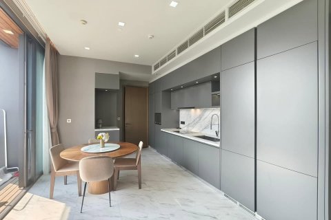 Condo in Watthana, Bangkok, Thailand, 2 bedrooms  № 124024 - photo 2