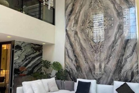 Condo à Watthana, Bangkok, Thaïlande, 4 chambres  № 124021 - photo 4