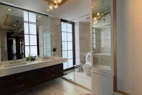 Condo à Watthana, Bangkok, Thaïlande, 4 chambres  № 124021 - photo 9