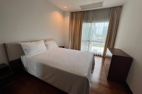 Condo à Pathum Wan, Bangkok, Thaïlande, 3 chambres  № 124023 - photo 2