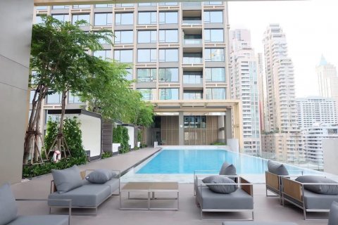 Condo in Pathum Wan, Bangkok, Thailand, 2 bedrooms  № 124025 - photo 4