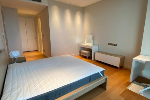 Condo in Pathum Wan, Bangkok, Thailand, 2 bedrooms  № 124025 - photo 13