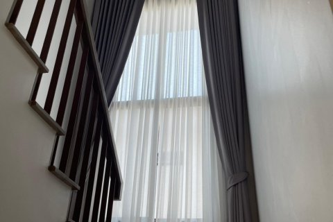 Дом в Бангкапи, Бангкок, Таиланд с 4 спальнями  № 124022 - фото 2