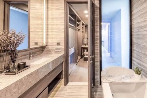 Кондоминиум с 3 спальнями в Ваттхане, Бангкок, Таиланд № 124020 - фото 2