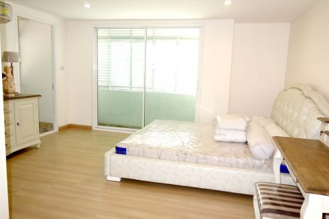 Кондоминиум с 2 спальнями в Бангкоке, Таиланд № 143960 - фото 5