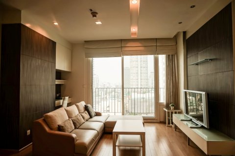 Condo in Bangkok, Thailand, 2 bedrooms  № 143954 - photo 1