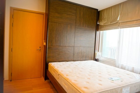 Condo in Bangkok, Thailand, 2 bedrooms  № 143954 - photo 9