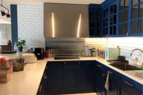 Condo in Sathon, Bangkok, Thailand, 3 bedrooms  № 123703 - photo 14