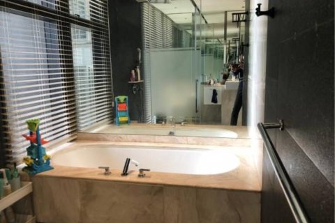 Condo in Sathon, Bangkok, Thailand, 3 bedrooms  № 123703 - photo 7