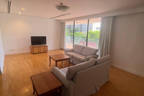 Condo in Sathon, Bangkok, Thailand, 3 bedrooms  № 123702 - photo 1