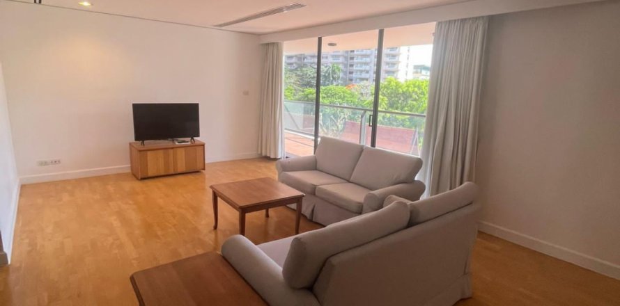 Condo in Sathon, Bangkok, Thailand, 3 bedrooms  № 123702