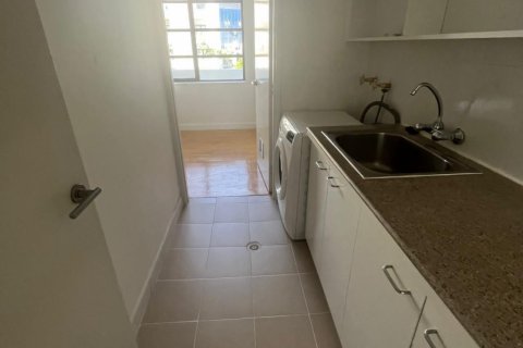 Condo in Sathon, Bangkok, Thailand, 3 bedrooms  № 123702 - photo 6