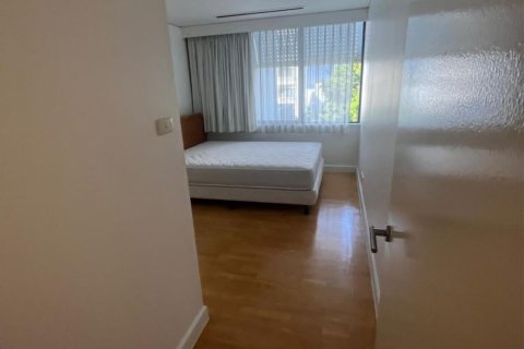 Condo in Sathon, Bangkok, Thailand, 3 bedrooms  № 123702 - photo 9