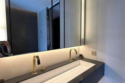 Condo in Khlong Toei, Bangkok, Thailand, 2 bedrooms  № 123699 - photo 11