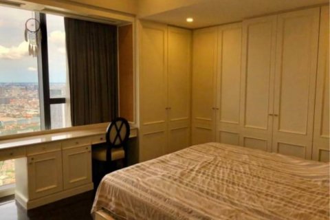 Кондоминиум с 3 спальнями в Сатхоне, Бангкок, Таиланд № 123705 - фото 4