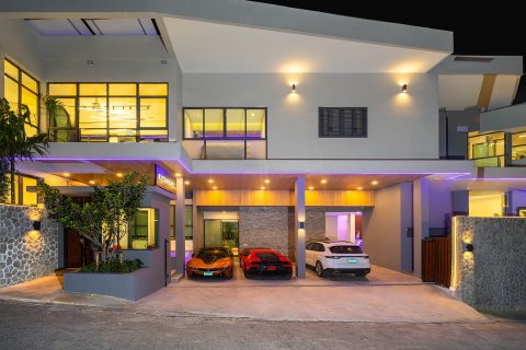 Villa in Phuket, Thailand 5 bedrooms № 123559 - photo 28