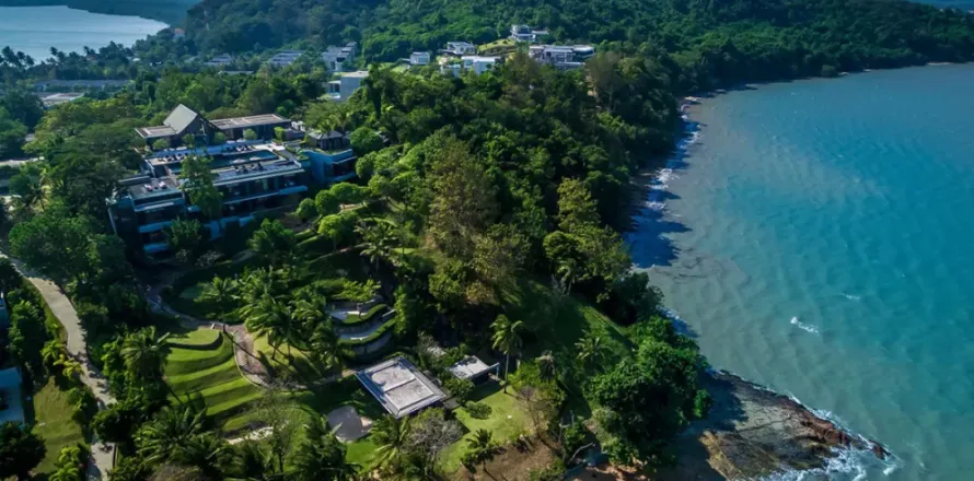Villa in Phuket, Thailand 5 bedrooms № 123556