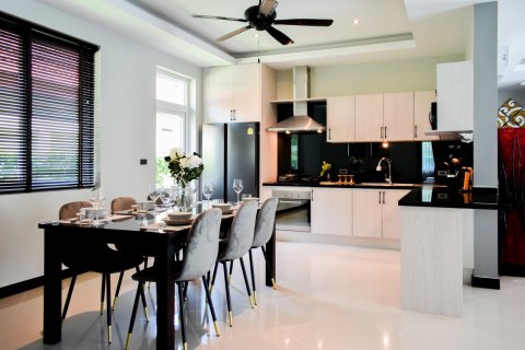 Дом в Паттайе, Таиланд с 4 спальнями  № 123560 - фото 18