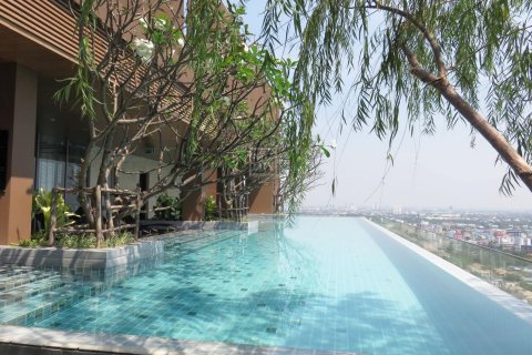 Condo in Bangkok, Thailand, 2 bedrooms  № 143379 - photo 16