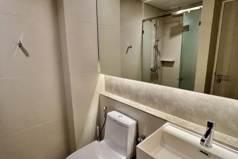 Condo in Bangkok, Thailand, 2 bedrooms  № 143384 - photo 10