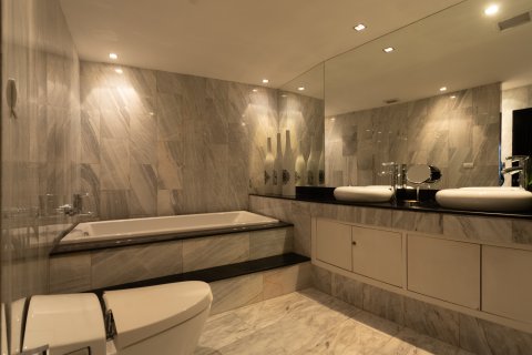 Кондоминиум с 2 спальнями в Бангкоке, Таиланд № 143616 - фото 15