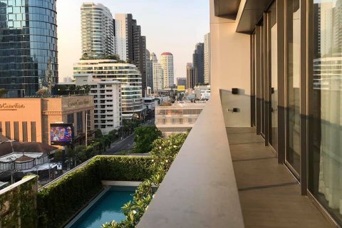Condo in Bangkok, Thailand, 2 bedrooms  № 143614 - photo 9