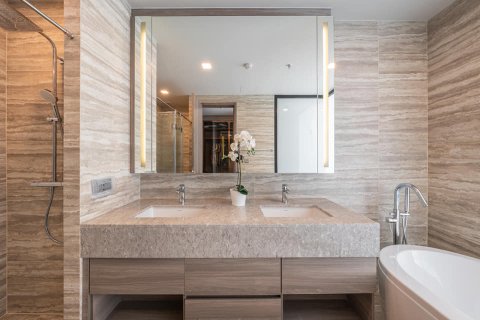 Condo in Bangkok, Thailand, 2 bedrooms  № 143617 - photo 5