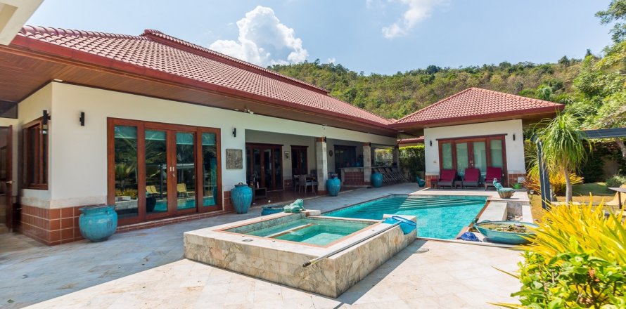 Дом в Хуа Хине, Таиланд с 5 спальнями  № 125507