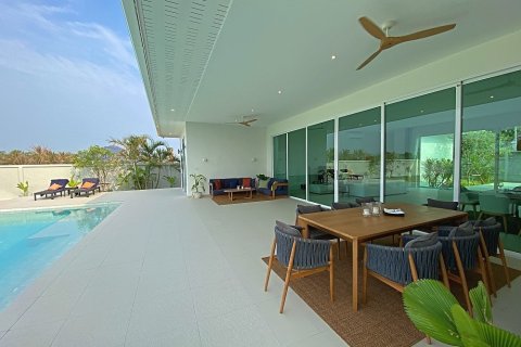 House in Hua Hin, Thailand 4 bedrooms № 125513 - photo 6