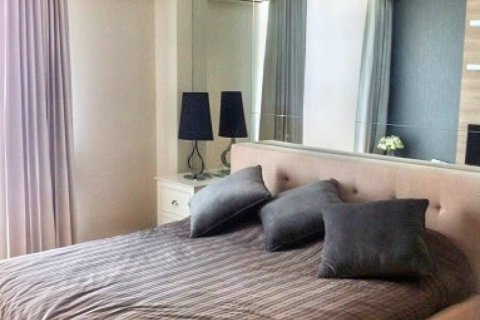 Condo in Bangkok, Thailand, 1 bedroom  № 115899 - photo 4