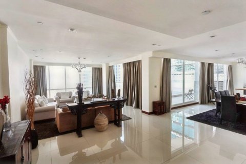 Duplex in Bangkok, Thailand 3 bedrooms № 115896 - photo 7