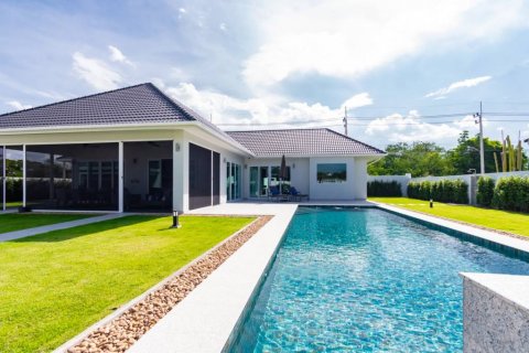 Вилла в Хуа Хине, Таиланд с 3 спальнями  № 101142 - фото 2