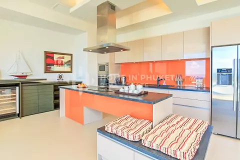 House in Phuket, Thailand 3 bedrooms № 131245 - photo 5