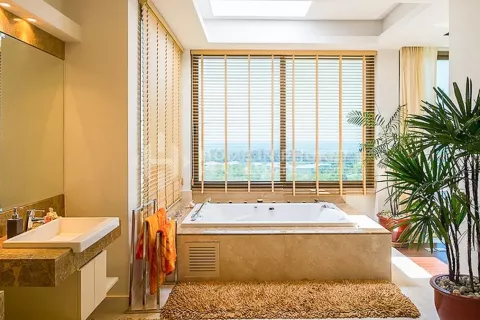 House in Phuket, Thailand 3 bedrooms № 131245 - photo 9