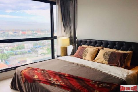 Apartment in Bangkok, Thailand 2 bedrooms № 126081 - photo 1