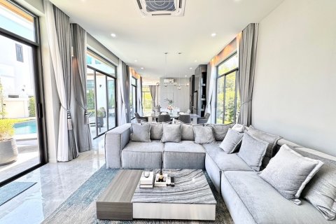 Villa sur Jomtien Beach, Pattaya, Thaïlande 4 chambres № 119408 - photo 11